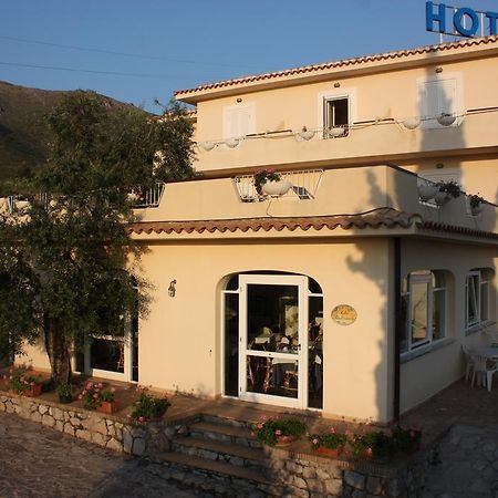 Hotel Belvedere Sperlonga Buitenkant foto