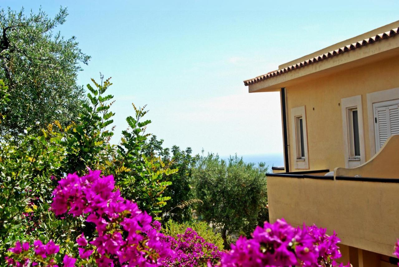Hotel Belvedere Sperlonga Buitenkant foto