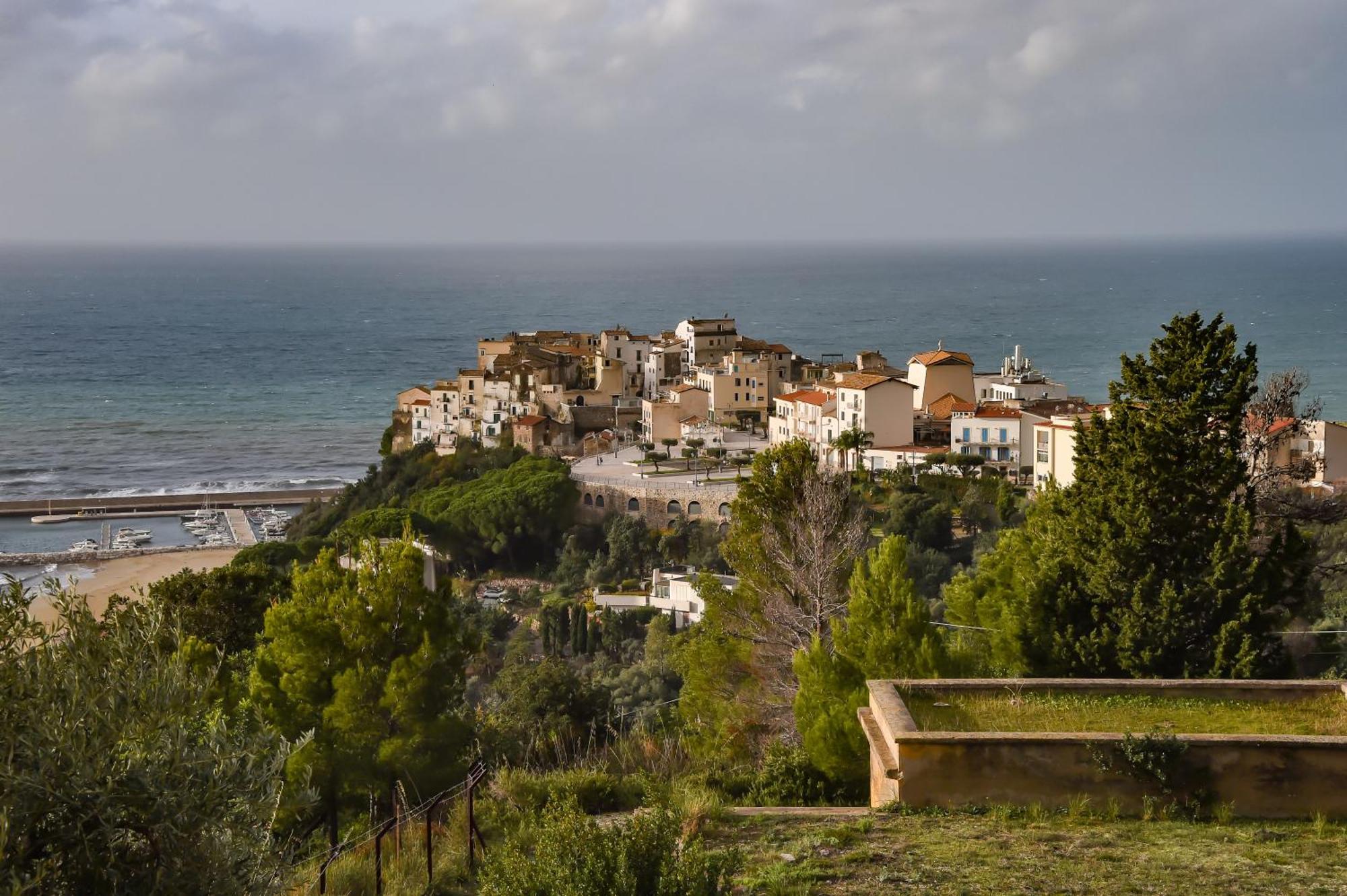 Hotel Belvedere Sperlonga Buitenkant foto