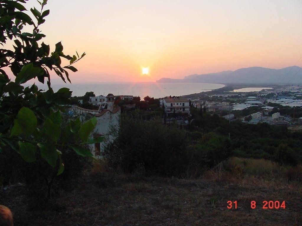 Hotel Belvedere Sperlonga Buitenkant foto